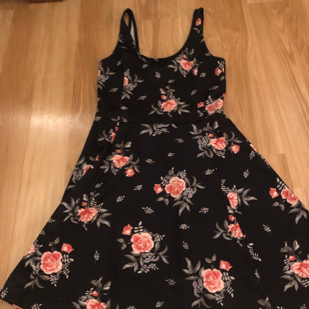 Floral short dress